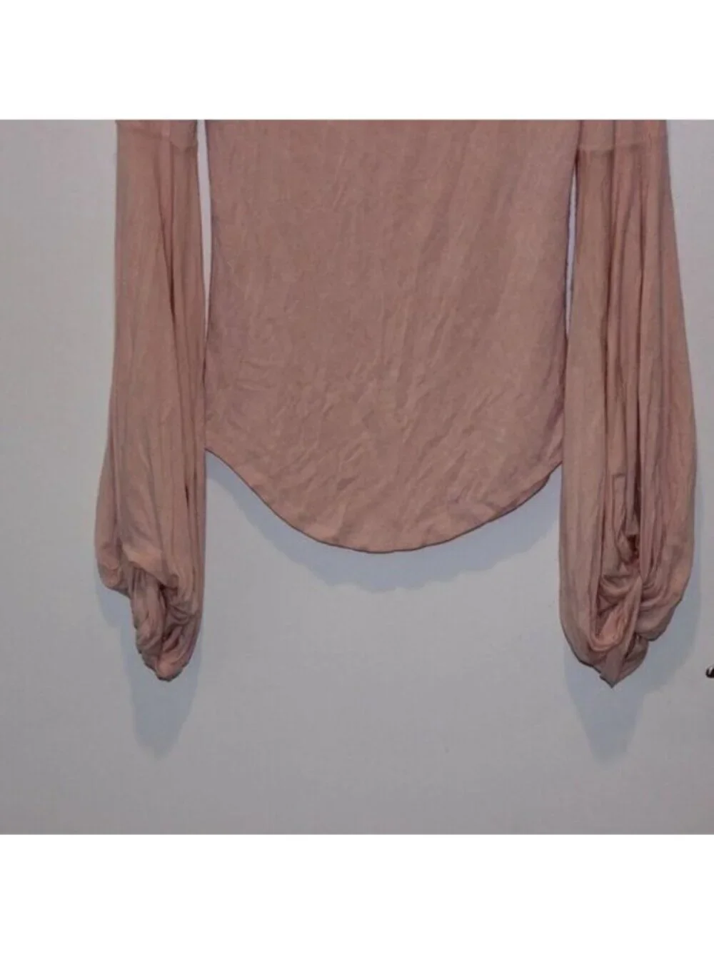 Free People dust pink   Bell  Sleeve Top Women's Size Medium